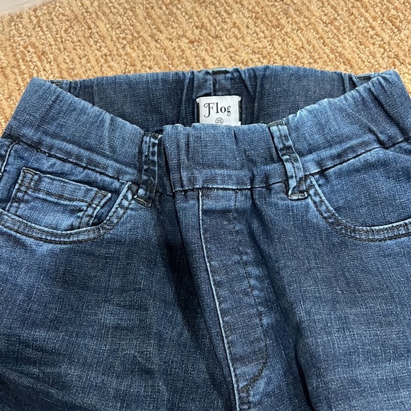 Flogs NWOT - Picture 2 of 8